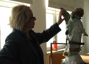 Sztuka na wyciągnięcie ręki... - Ćwiczenia w Zakładzie Rzeźby - prof. Iwona Langowska, 2012